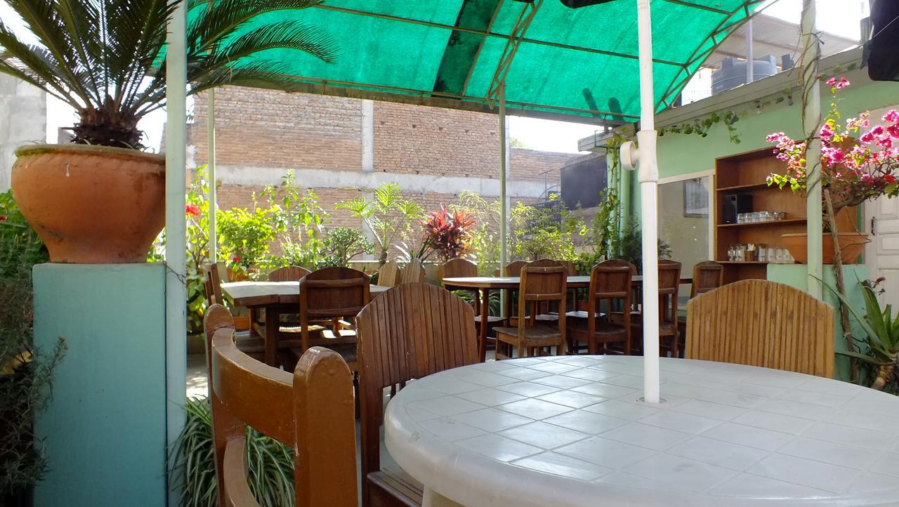 Hotel Dolphin Katmandou Extérieur photo