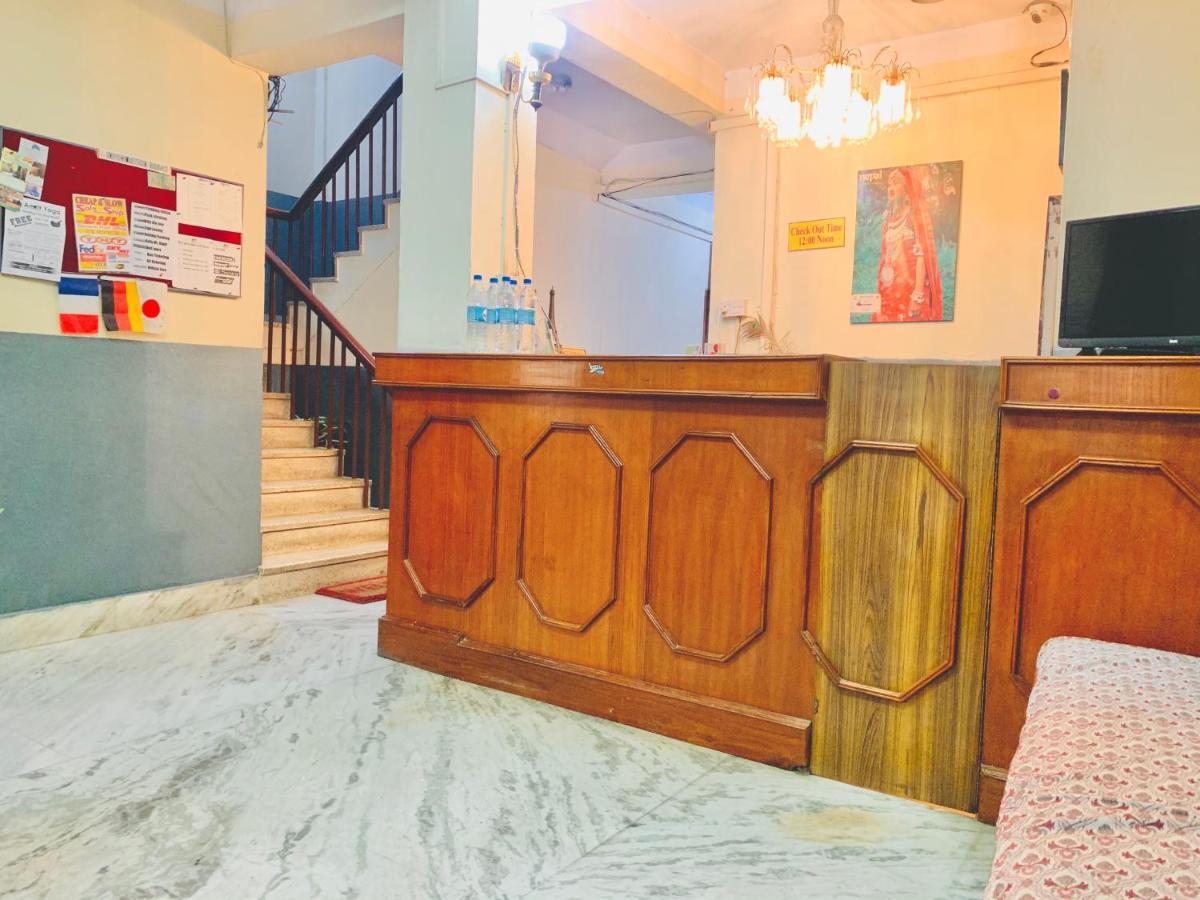 Hotel Dolphin Katmandou Extérieur photo